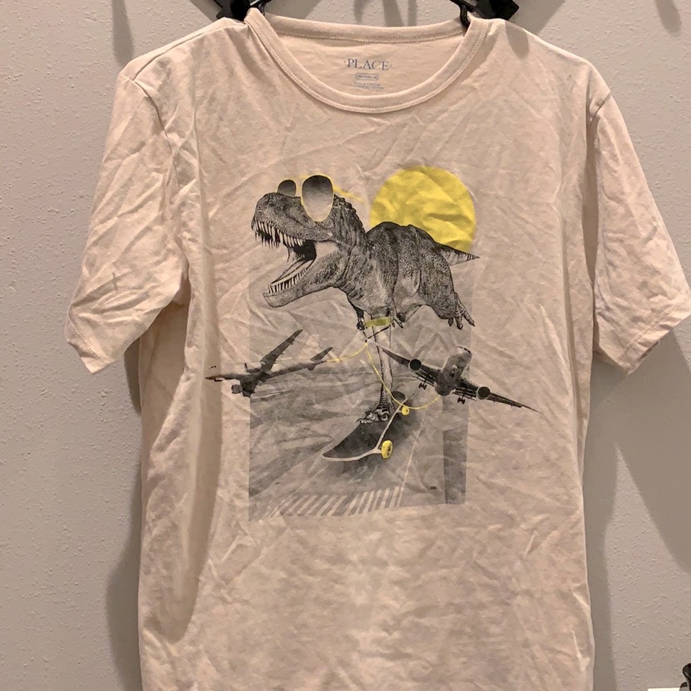 Dino graphic tee